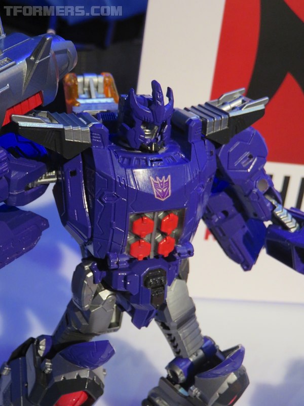 NYCC 2015   Transformers Combiner Wars Galvatron, Skullcruncher, Blaster, More  (43 of 80)